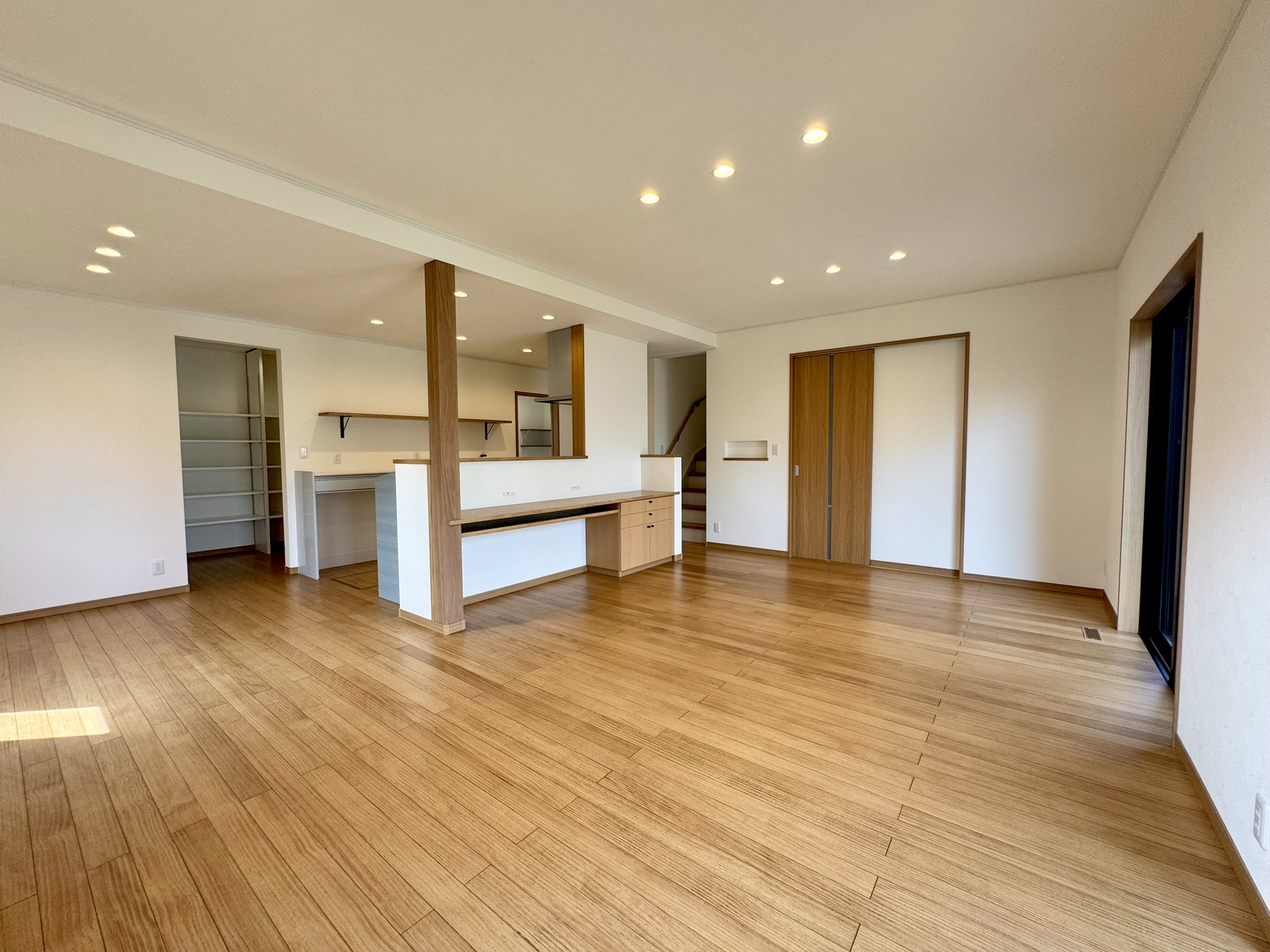 5人家族が伸び伸びと過ごせる広いLDKが･･･